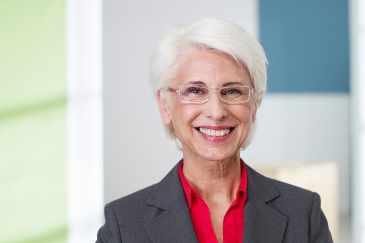 Best Cosmetic Dentistry Options for Seniors